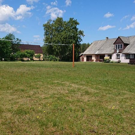 尤卡尔内Dzivoklis Pirmie Zalmezi公寓 外观 照片